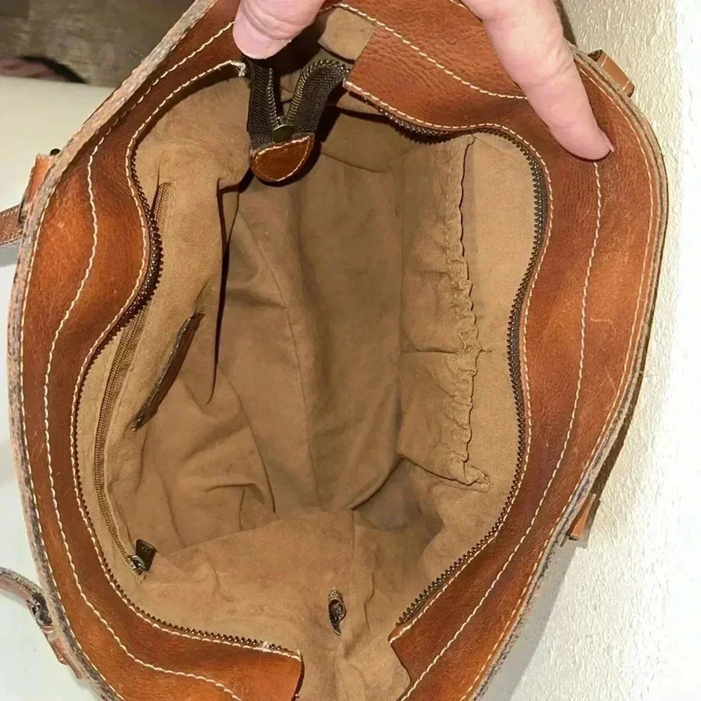 Patricia Nash Floral tote - Picture 15 of 16